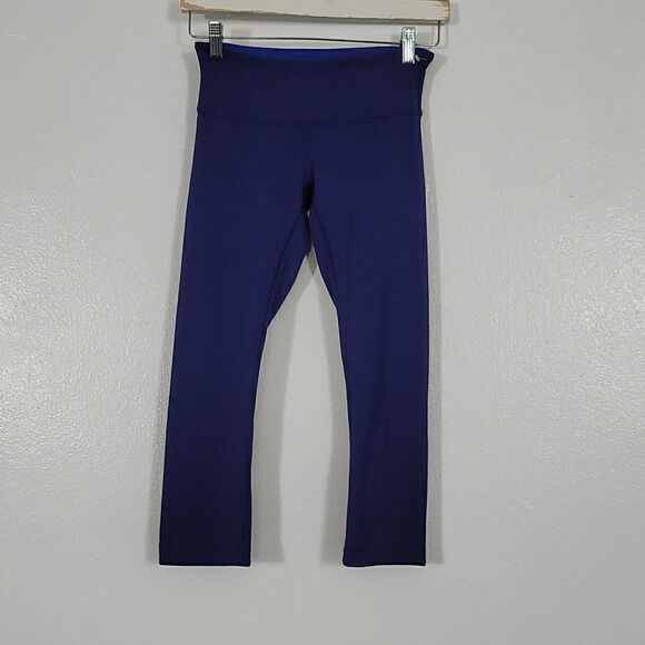 Lululemon × Soulcycle Purple Cropped Wunder Under Leggings - Picture 2 of 5